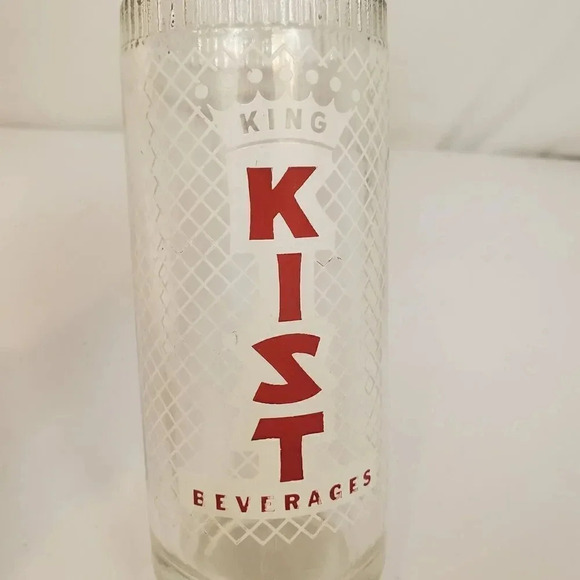 KING KIST BEVERAGES Soda Pop Glass Bottle 10 Fl Oz Chicago Illinois - Picture 2 of 6